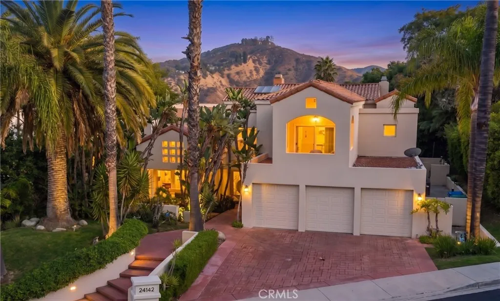 Calabasas, CA 91302