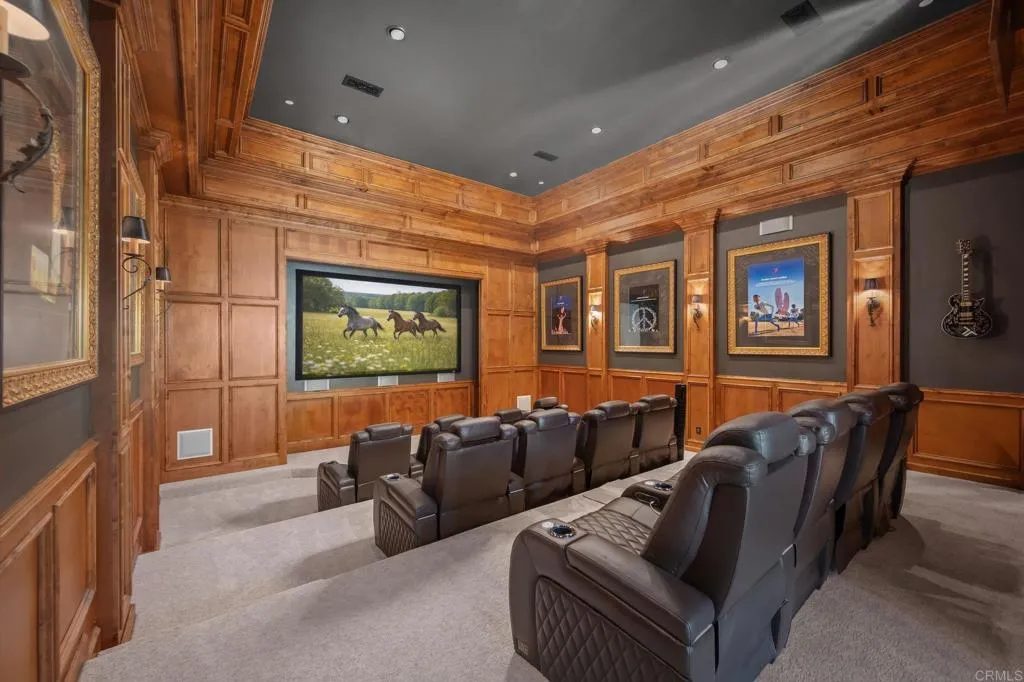 https://cdn.realtyfeed.com/cdn/127/306696311/63b2b52aabb7975e285aab2c858aed5e.webp