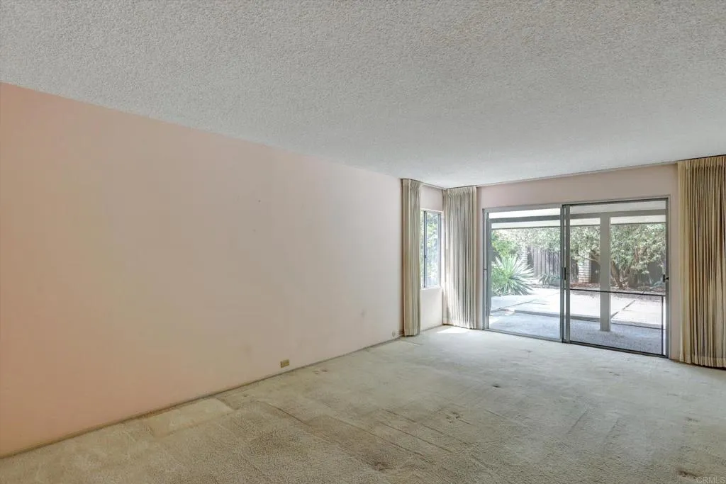 https://cdn.realtyfeed.com/cdn/127/306696318/86e105aaad7c794151a230a3343daf09.webp
