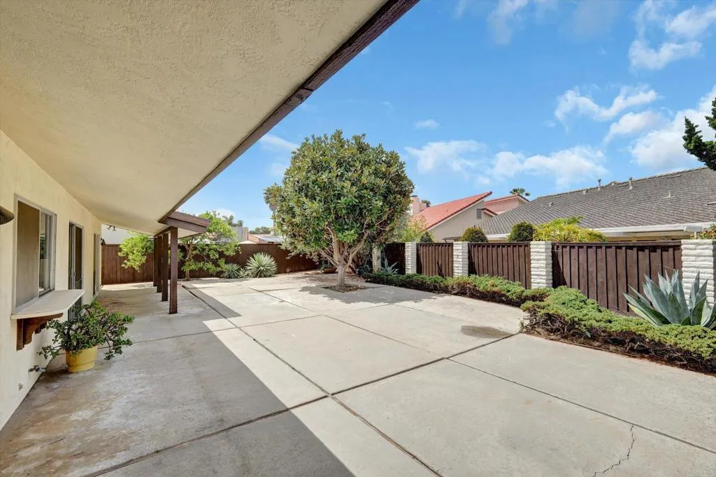https://cdn.realtyfeed.com/cdn/127/306696318/e4df687a10faf75a1e6e0e8481bc34a1.webp