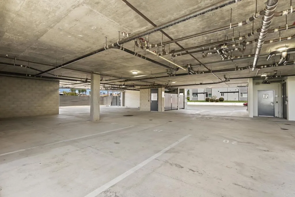 https://cdn.realtyfeed.com/cdn/127/306696359/fd6d46d746a08814be010fd3a57b1d5a.webp