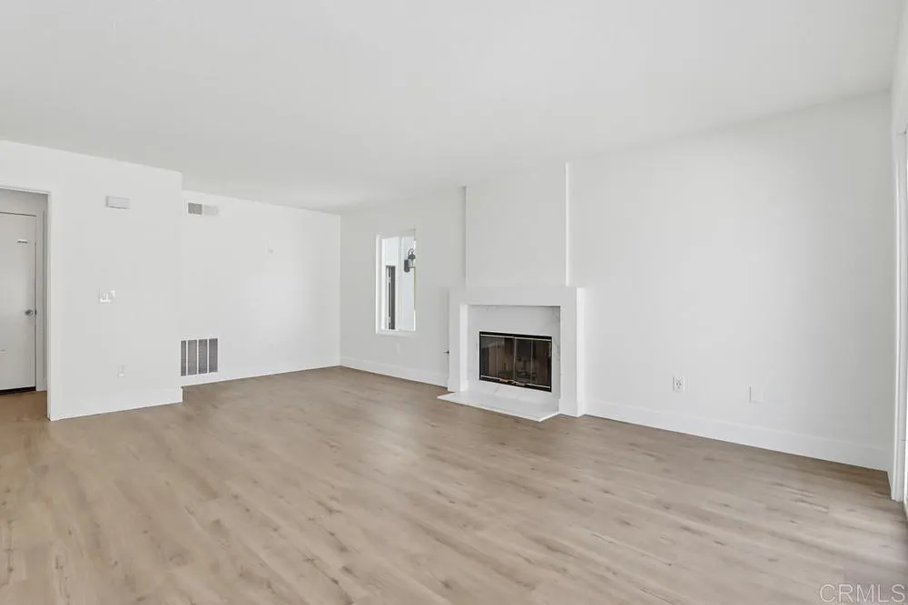 https://cdn.realtyfeed.com/cdn/127/306696373/ddb1c113af03f3772c117e86fdf5d128.webp