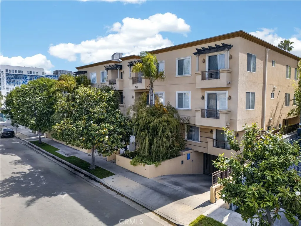 Los Angeles, CA 90035