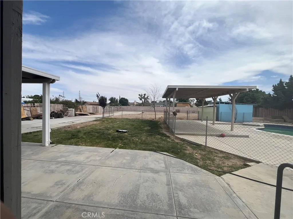 11559 low Chaprral, Victorville, CA, 92392