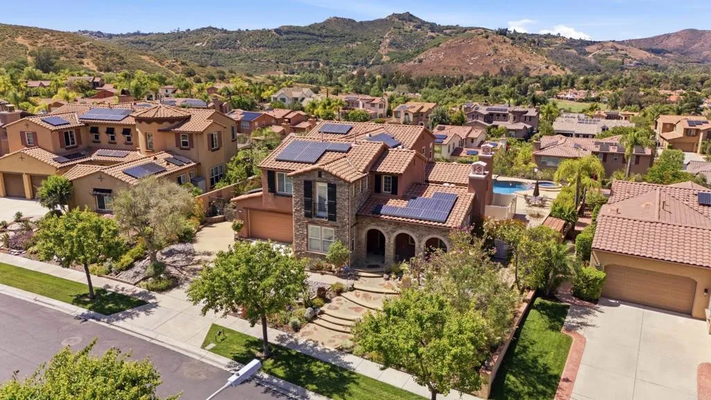 https://cdn.realtyfeed.com/cdn/127/306696584/15351bbd4315b6f6a536a798e1ced45a.webp