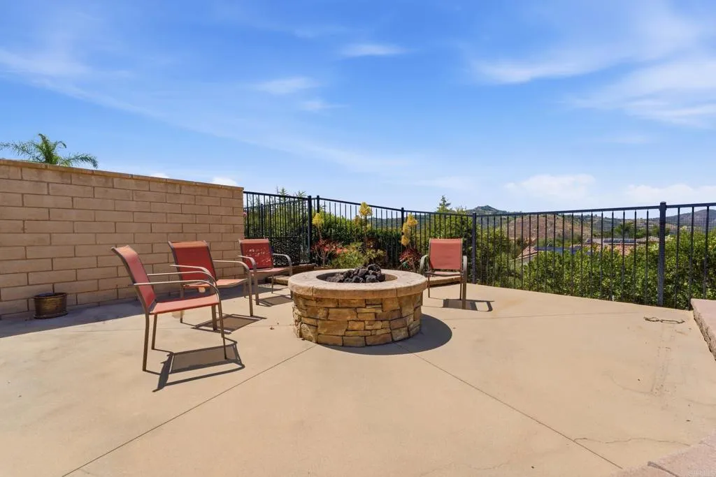 https://cdn.realtyfeed.com/cdn/127/306696584/4554422e5d10b99be2d2316ff3b2f5ad.webp