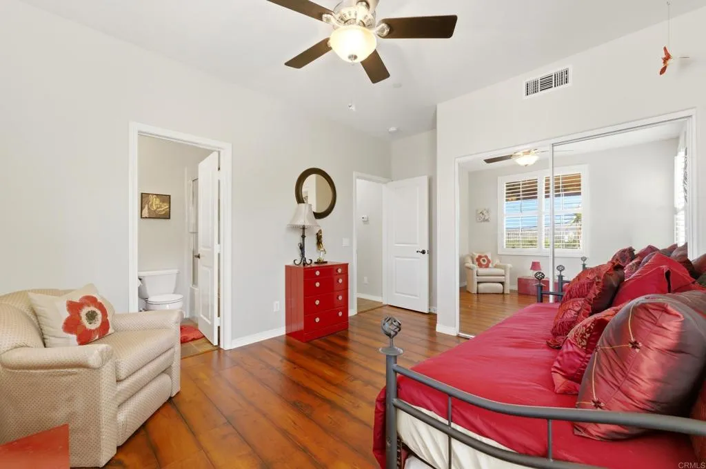 https://cdn.realtyfeed.com/cdn/127/306696584/52fed45765dc40a6f5c247775aeab829.webp
