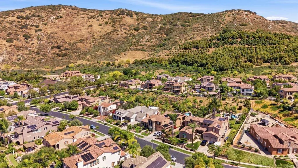 https://cdn.realtyfeed.com/cdn/127/306696584/56f87ac185d0940f29b1dfc01974af8b.webp