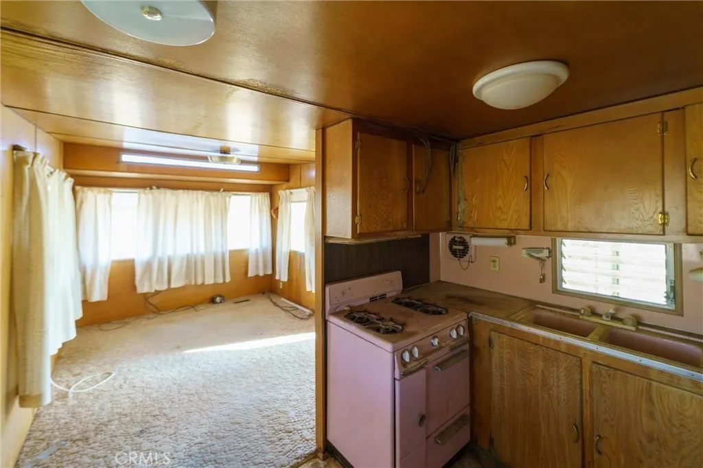 https://cdn.realtyfeed.com/cdn/127/306696635/0892884308d5025a3cd854ad6e6d7c60.webp