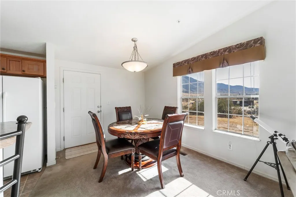 https://cdn.realtyfeed.com/cdn/127/306696635/23950cdcbc000052585c7df291ae1538.webp