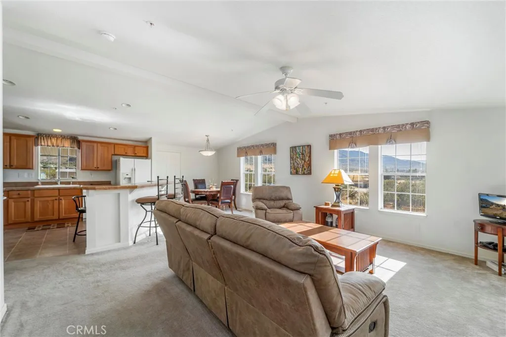 https://cdn.realtyfeed.com/cdn/127/306696635/c581230c62a18cc7ad5fe8074a76aaa5.webp