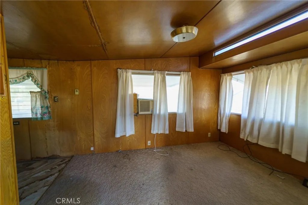 https://cdn.realtyfeed.com/cdn/127/306696635/ea3f7ecb0143a6ea561fa82730ffa9ad.webp