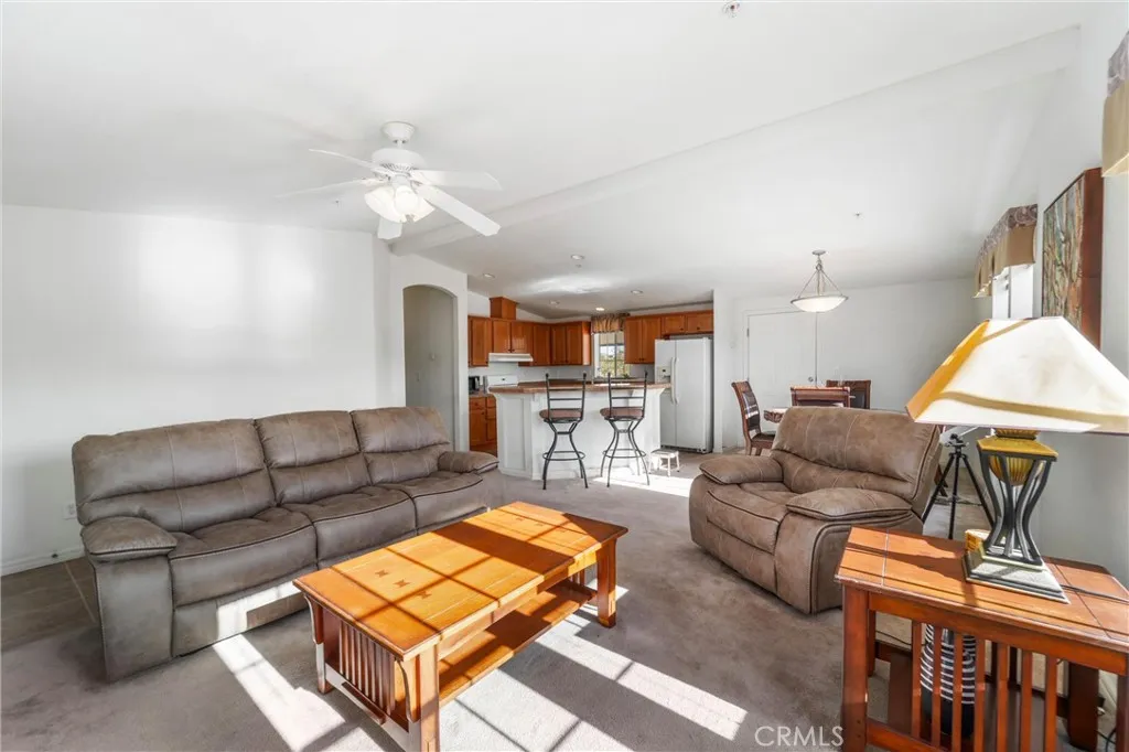 https://cdn.realtyfeed.com/cdn/127/306696635/f0390a9f7fb877c679738c736b94d809.webp