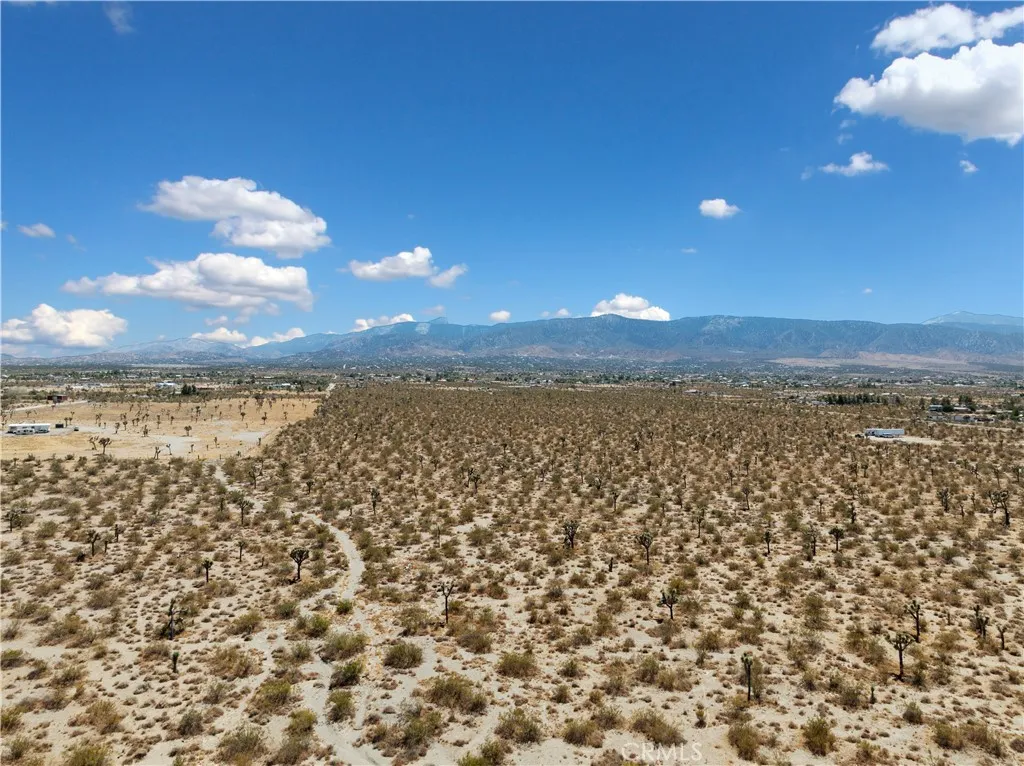 2 Wintergreen Rd, Pinon Hills, CA 92372 - Photo 4 of 14, Pinon Hills, CA