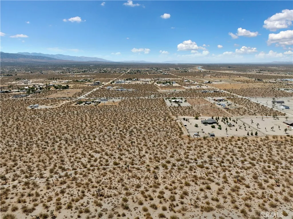 2 Wintergreen Rd, Pinon Hills, CA, 92372