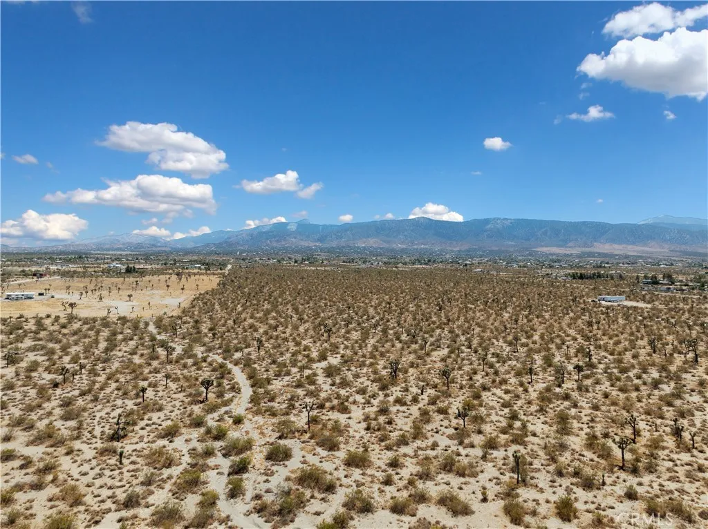 2 Wintergreen Rd, Pinon Hills, CA, 92372