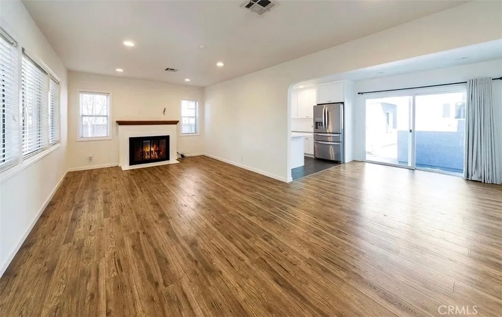 North Hollywood, CA 91606