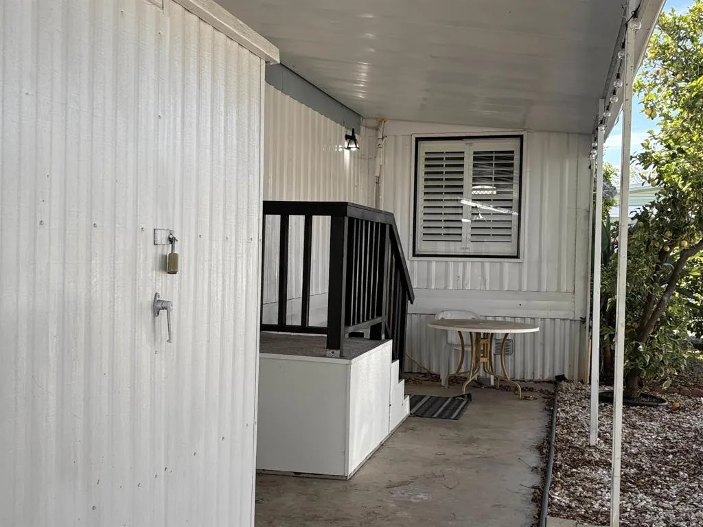 https://cdn.realtyfeed.com/cdn/127/306696657/073188a1198ef819123ce428544cf93a.webp