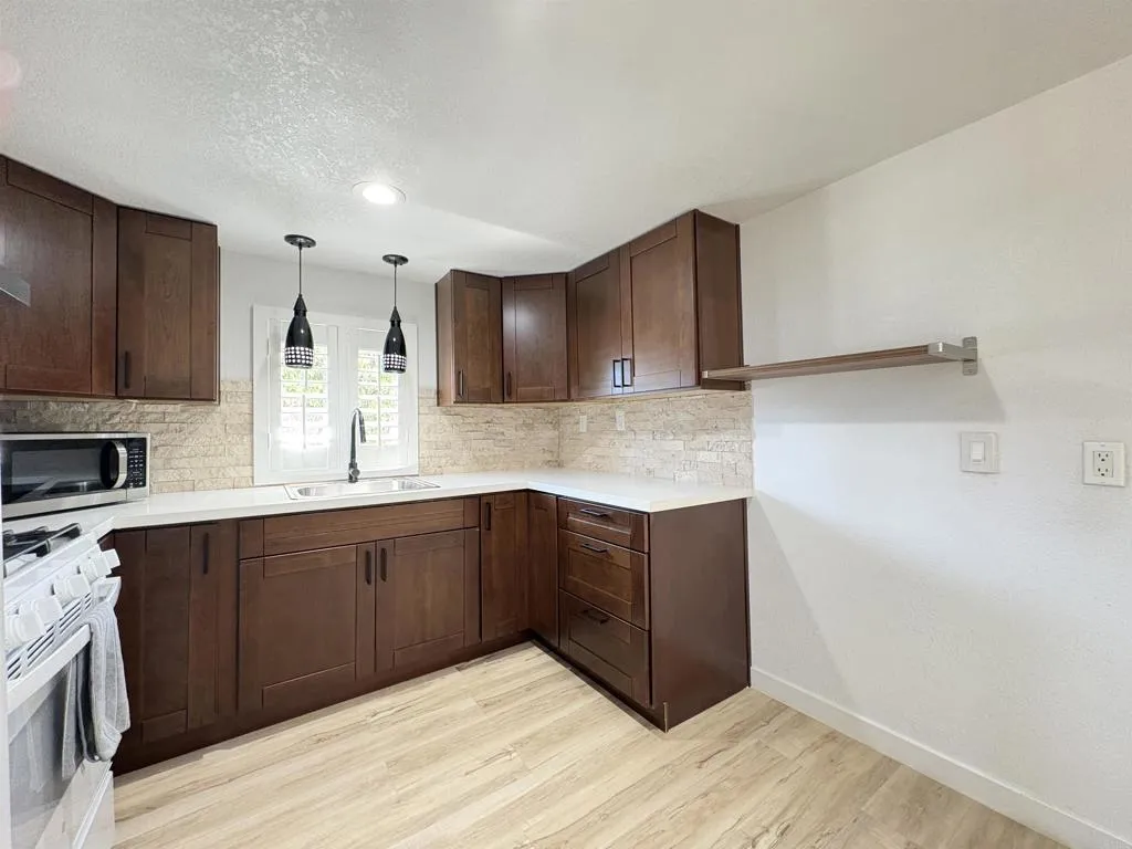 https://cdn.realtyfeed.com/cdn/127/306696657/3c925305a79a62641b0253afb5b3a75d.webp