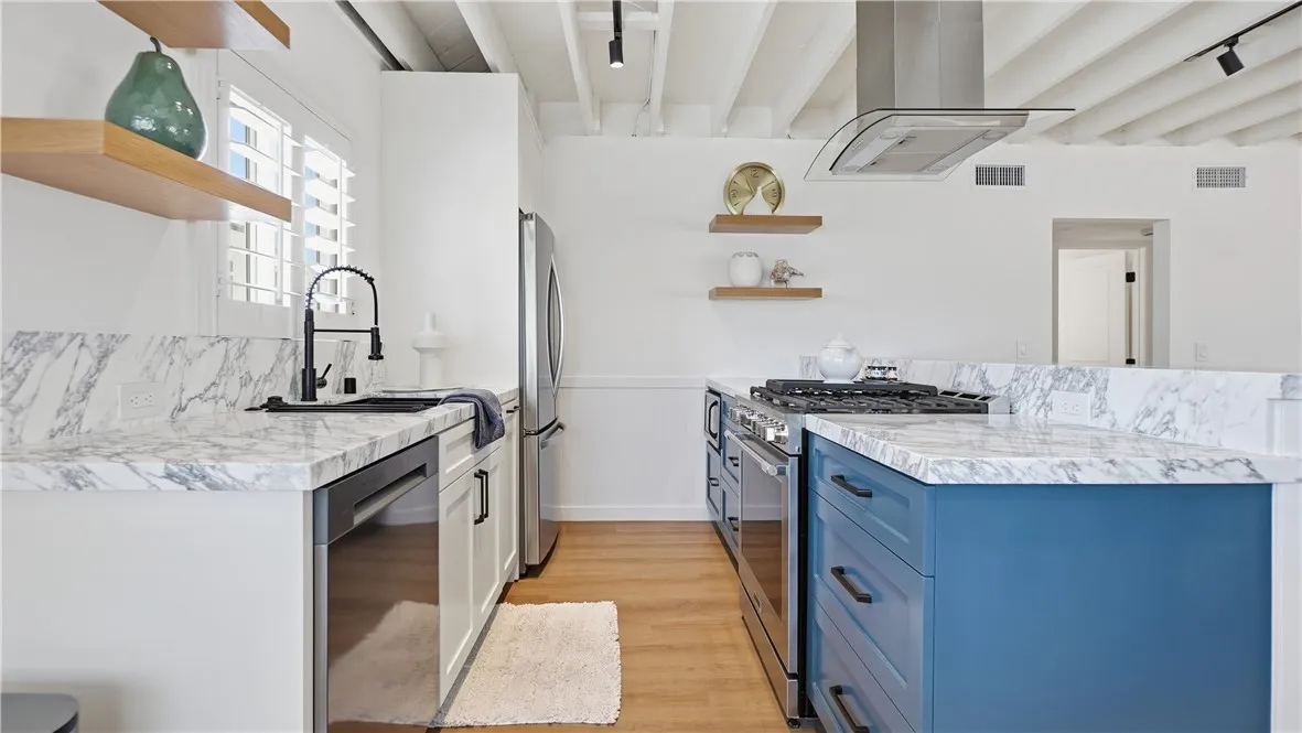 6601 Seashore, Newport Beach, CA, 92663