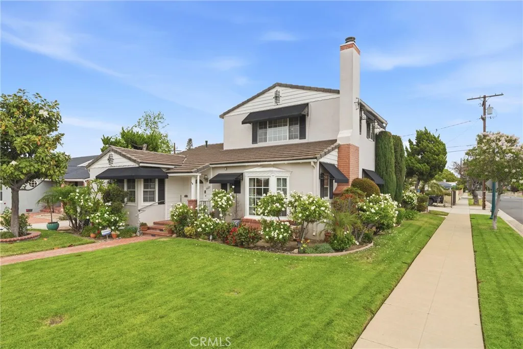 1820 Edgewood Drive