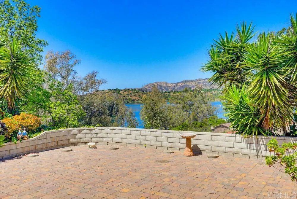 https://cdn.realtyfeed.com/cdn/127/306696699/d9812706db9c0308cd62f96248016149.webp