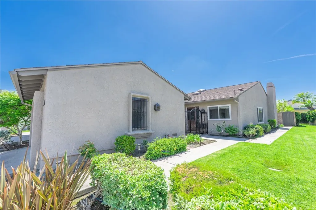 10692 Camino Real, Fountain Valley, CA 92708 - Photo 2 of 31, Fountain Valley, CA