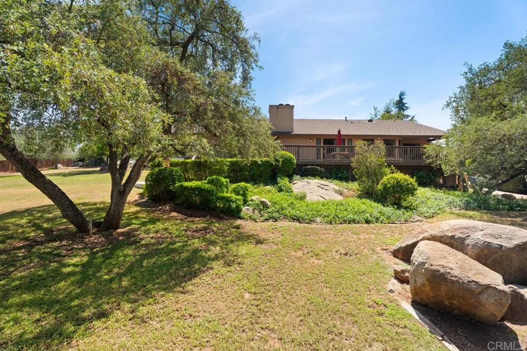 https://cdn.realtyfeed.com/cdn/127/306696721/11e280e2d668cd564a7f116630dbf9ed.webp