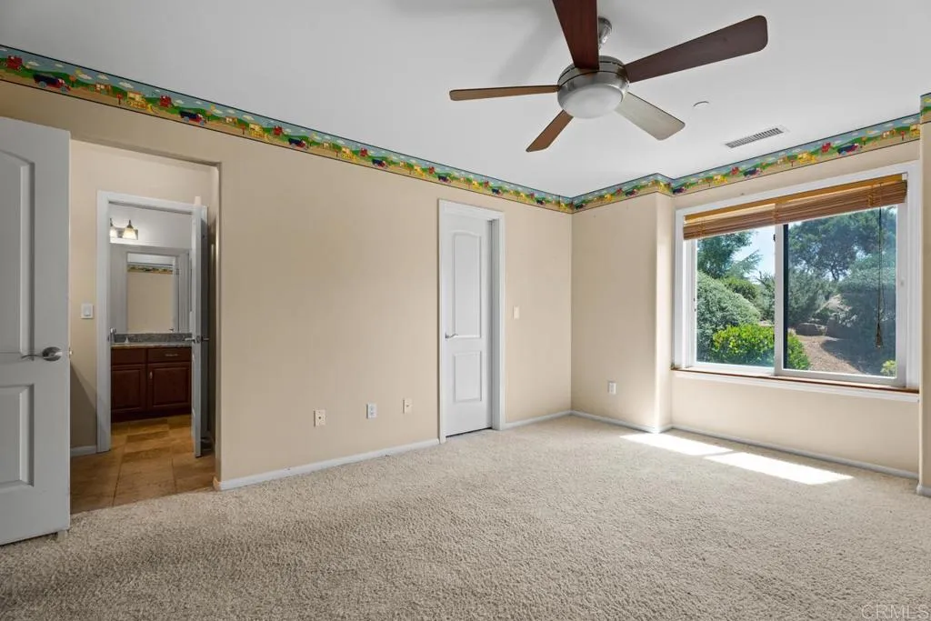 https://cdn.realtyfeed.com/cdn/127/306696721/17f58a724d82dbb296eb6926443962a0.webp
