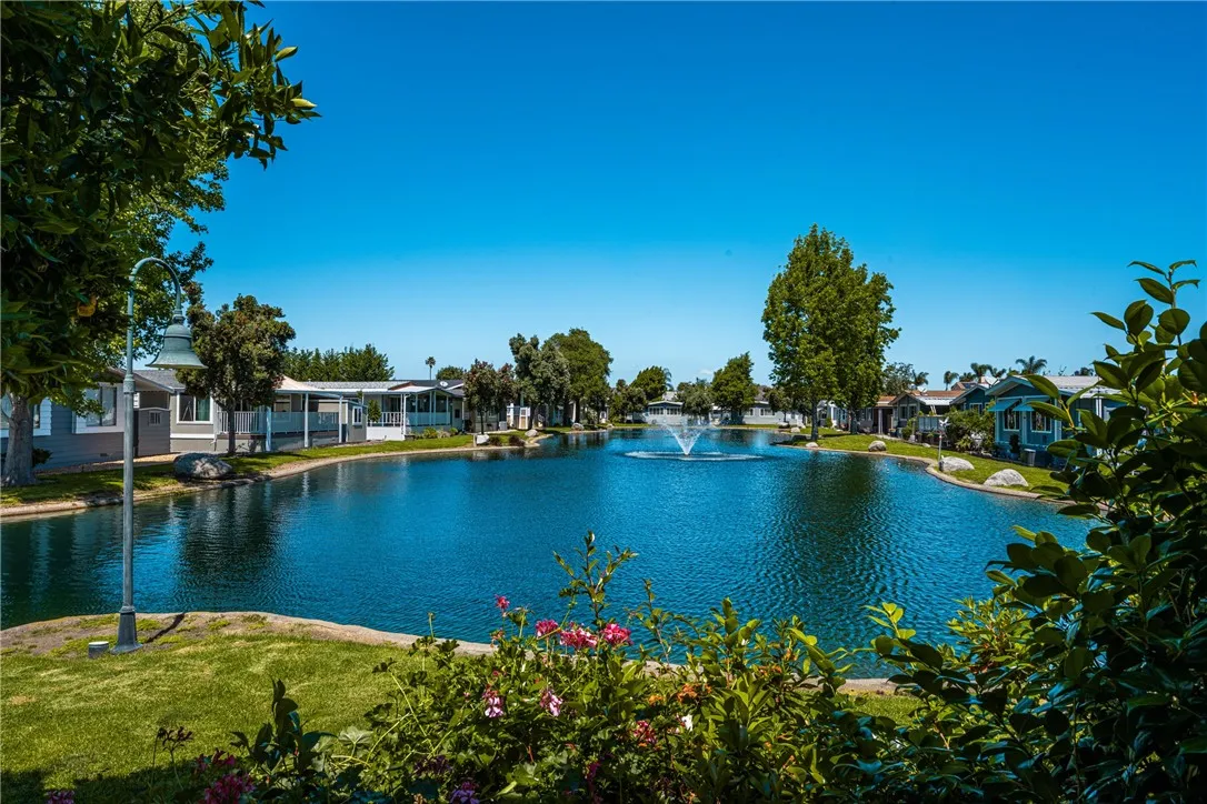 https://cdn.realtyfeed.com/cdn/127/306696841/0249f14709b1f4c696236dfeba034105.webp