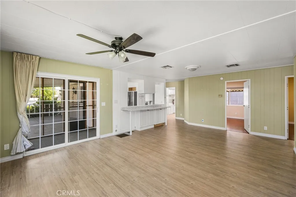 https://cdn.realtyfeed.com/cdn/127/306696841/1bce8d42e4970baa45796299617d8a0c.webp