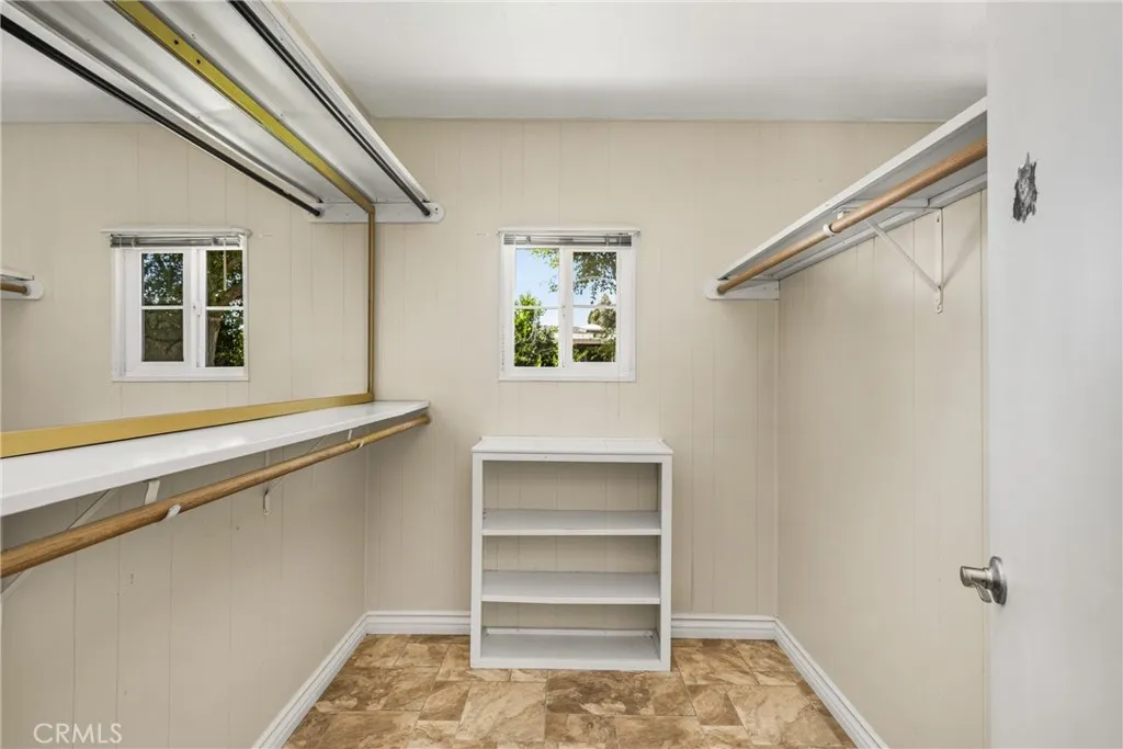 https://cdn.realtyfeed.com/cdn/127/306696841/ba65070bbc3eb4f509cad07cabc16ae1.webp