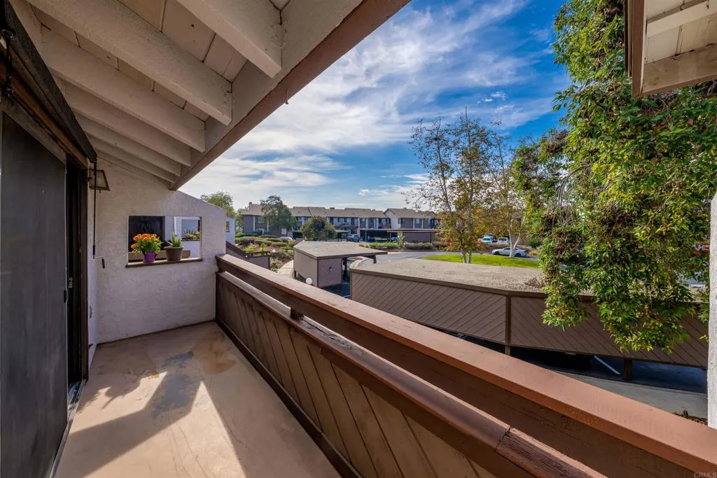 https://cdn.realtyfeed.com/cdn/127/306696910/710a1047c874be591890c9da1a6e68c4.webp