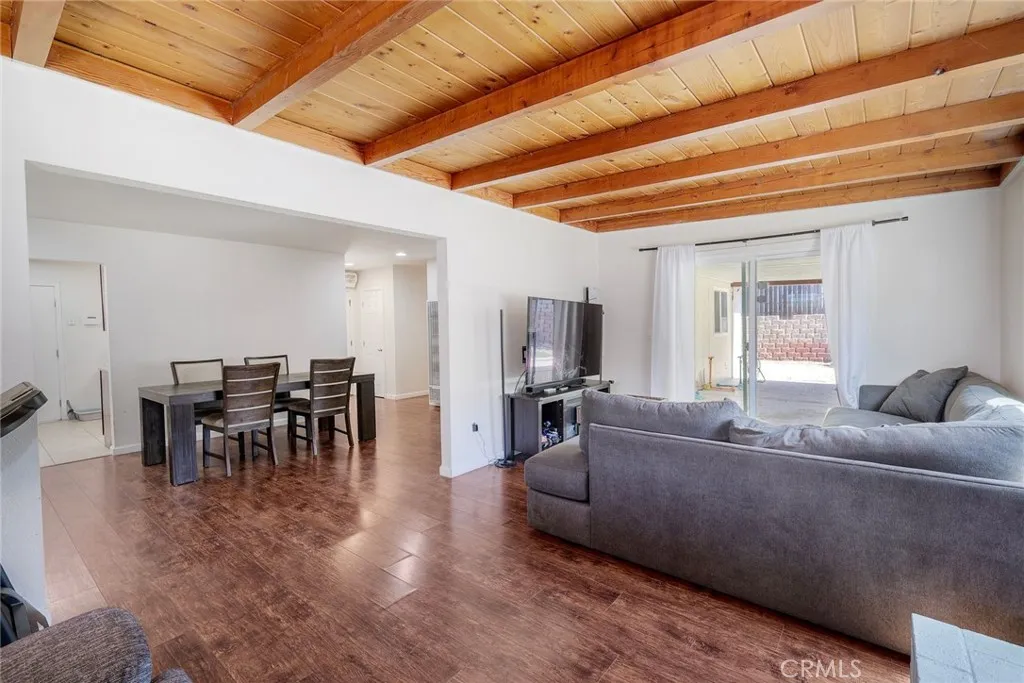 https://cdn.realtyfeed.com/cdn/127/306696921/6cad179851653ea54778b2722e07b2ca.webp