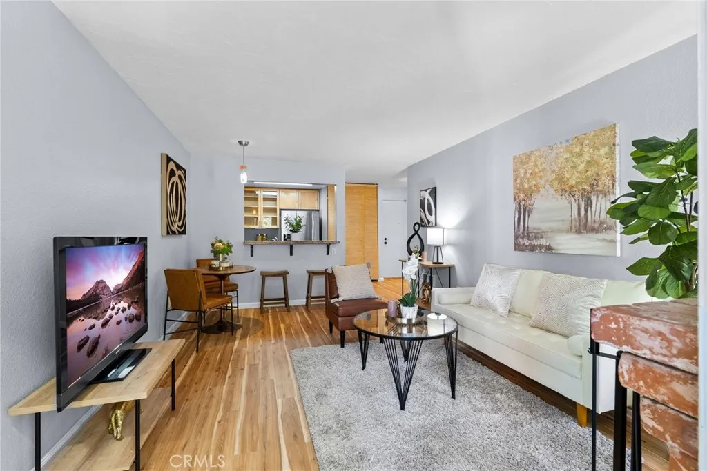 https://cdn.realtyfeed.com/cdn/127/306696990/4c2cf280e75852cf9d42c861bb907073.webp