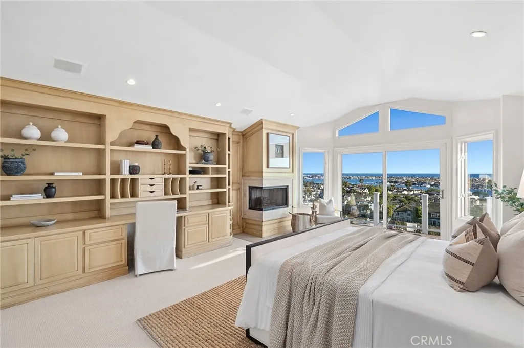 701 Kings Road, Newport Beach, CA, 92663