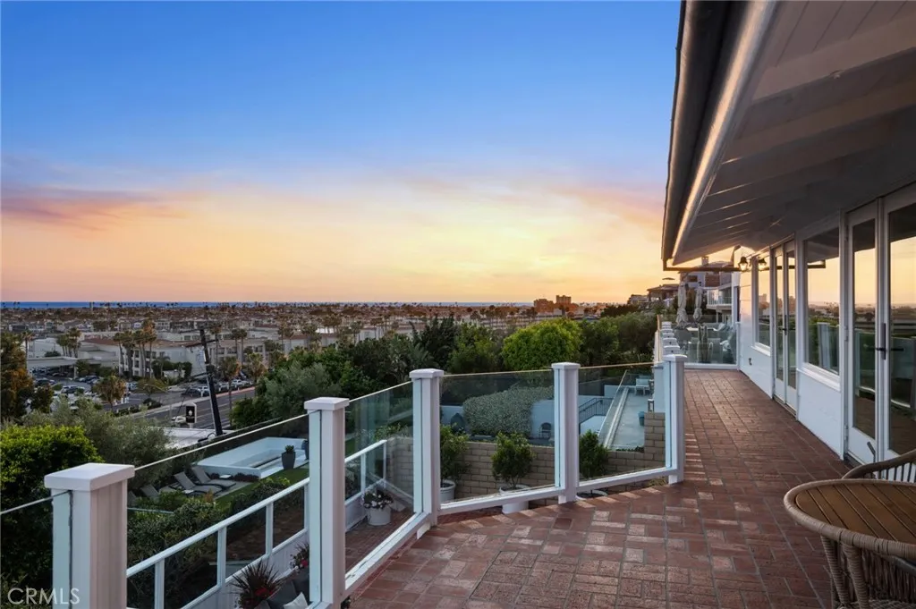 701 Kings Road, Newport Beach, CA, 92663