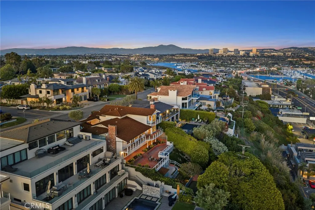 701 Kings Road, Newport Beach, CA, 92663