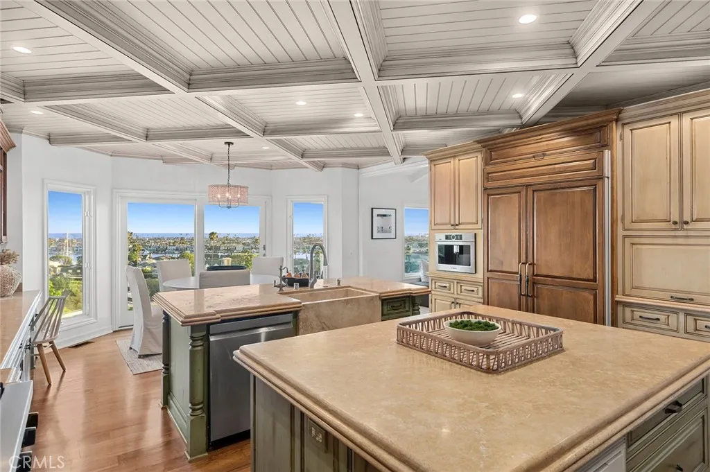 701 Kings Road, Newport Beach, CA, 92663