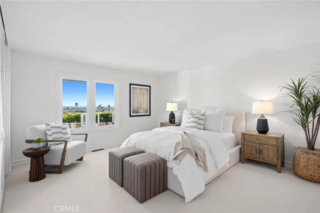 701 Kings Road, Newport Beach, CA, 92663