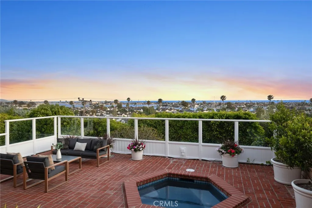 701 Kings Road, Newport Beach, CA, 92663