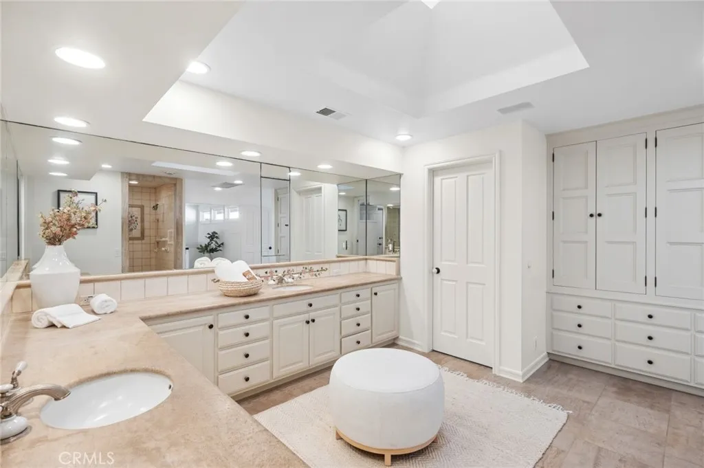 701 Kings Road, Newport Beach, CA, 92663