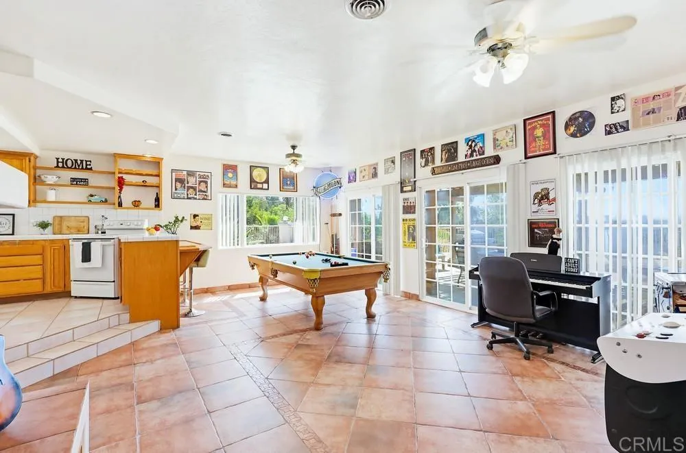 https://cdn.realtyfeed.com/cdn/127/306697012/083f26d4359710c17cbdf120b3b73070.webp