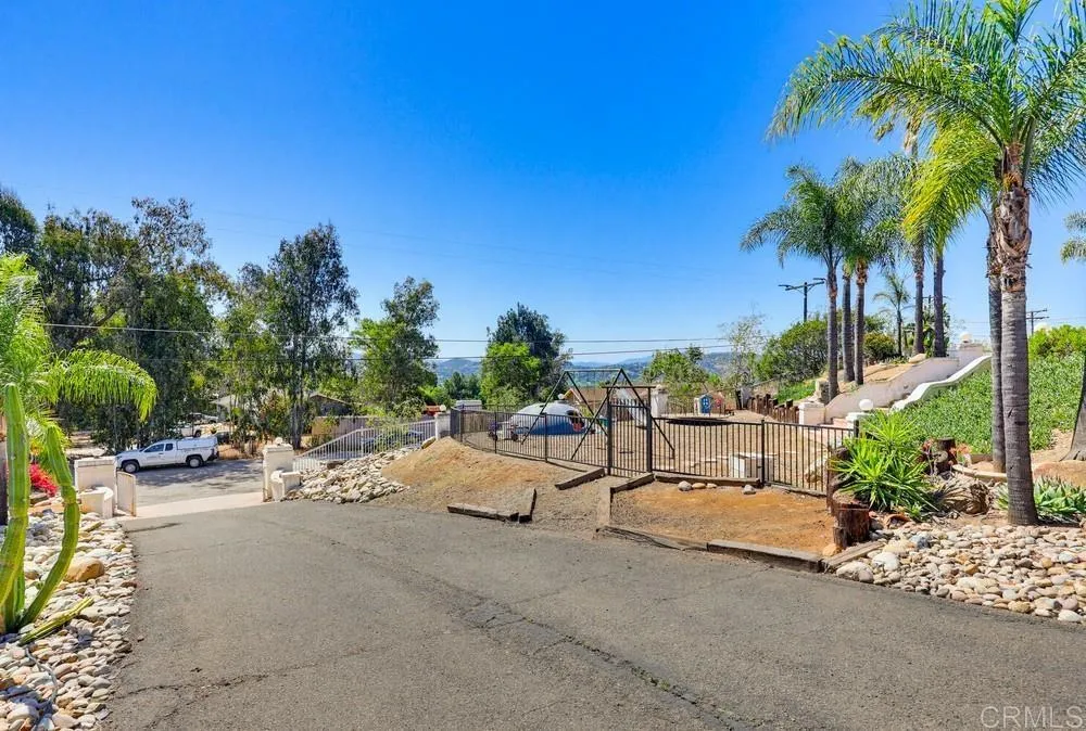 https://cdn.realtyfeed.com/cdn/127/306697012/96a653934d08c85788e1db6ce03ac863.webp