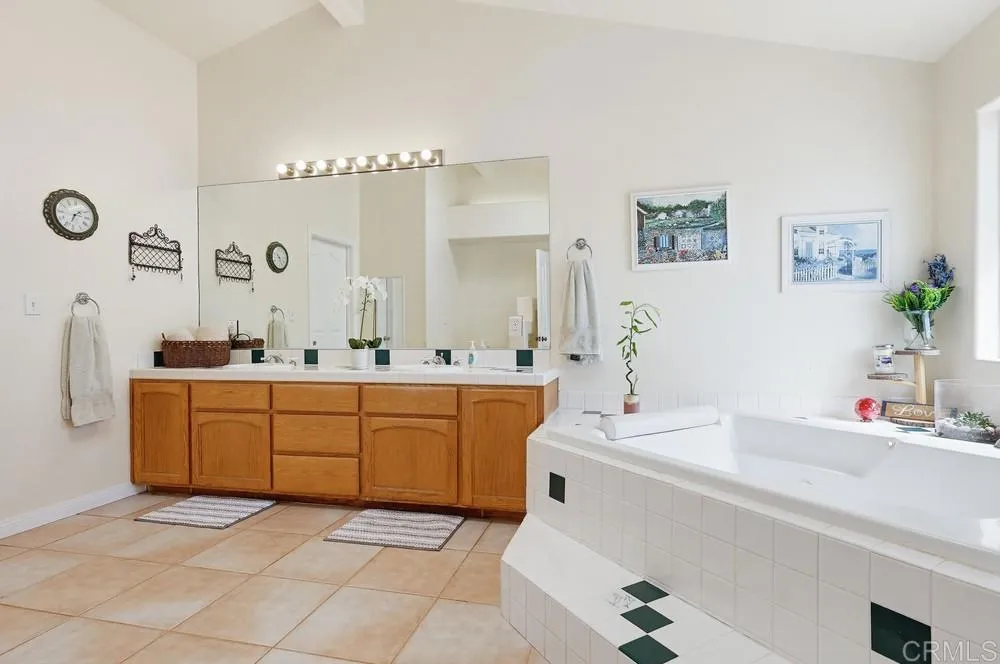 https://cdn.realtyfeed.com/cdn/127/306697012/96ac6a217176d632f581dc4cd505bc93.webp