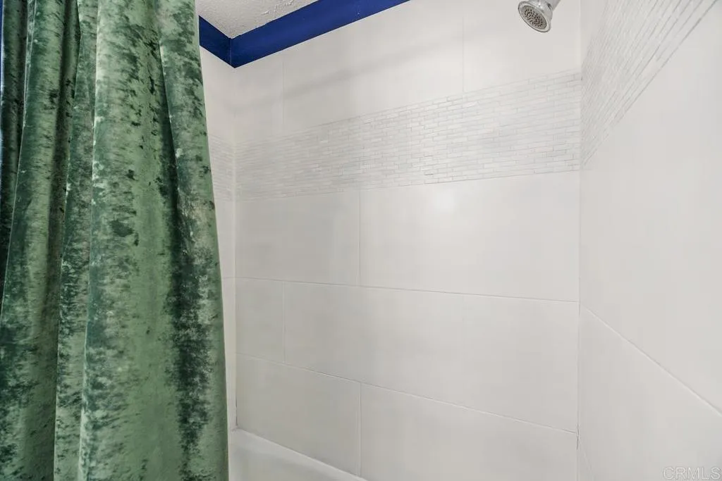 https://cdn.realtyfeed.com/cdn/127/306697061/e0ab551607b04ddbb74b832c313b0e94.webp