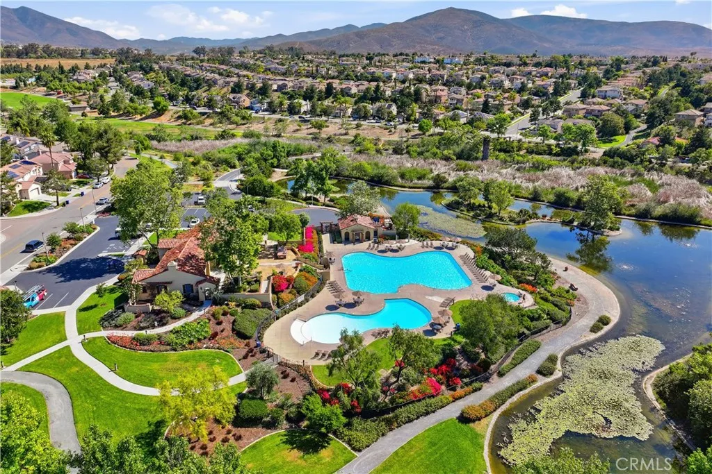 https://cdn.realtyfeed.com/cdn/127/306697069/05b940cab9f5a0cf510f32faec962bf8.webp
