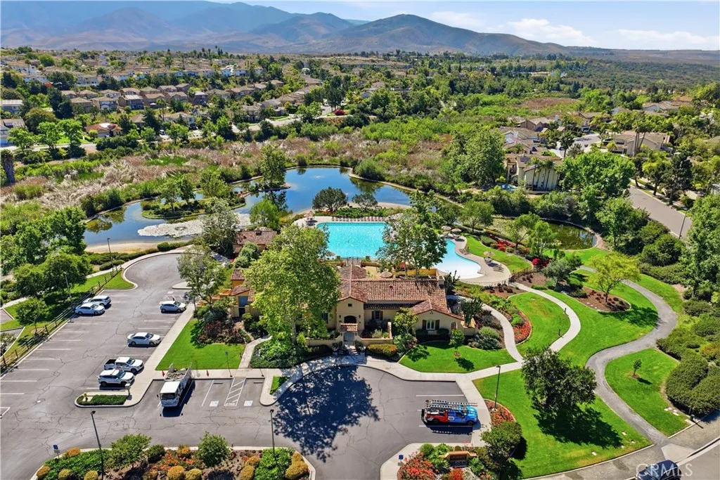 https://cdn.realtyfeed.com/cdn/127/306697069/061c5afbf10bdfff9e16ab06571e90c8.webp
