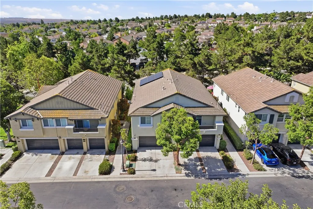 https://cdn.realtyfeed.com/cdn/127/306697069/f401fcadc4f44009f3ec193717e0b504.webp