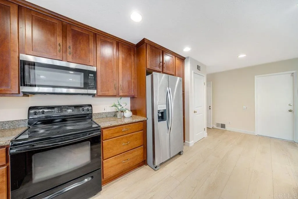 https://cdn.realtyfeed.com/cdn/127/306697076/237a43933e6794f3c5573aa9c0ae5216.webp